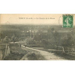 carte postale ancienne 77 TORCY. Le Chemin de la Messe petite animation