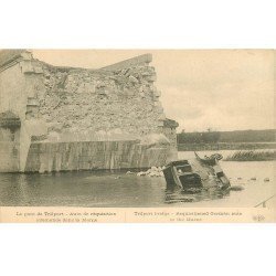 carte postale ancienne 77 TRILPORT. Auto dans la Marne sous le Pont