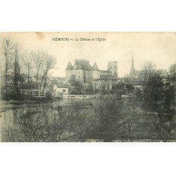 carte postale ancienne 77 NEMOURS. Le Château et Eglise