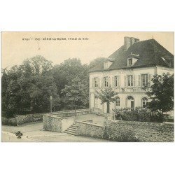 carte postale ancienne 03 NERIS-LES-BAINS. Hôtel de Ville 1905 et Ecole Communale