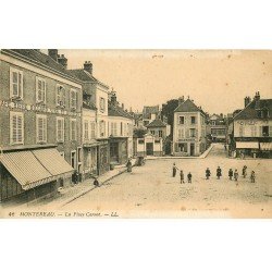 carte postale ancienne 77 MONTEREAU. Café Billard Place Carnot