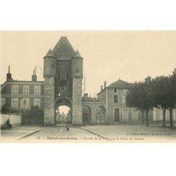 carte postale ancienne 77 MORET-SUR-LOING. Porte de Samois