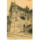 carte postale ancienne 77 MORET-SUR-LOING. Eglise Notre-Dame animation. Carte toilée