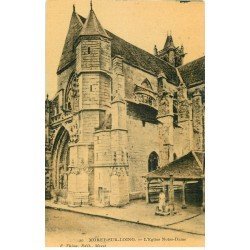 carte postale ancienne 77 MORET-SUR-LOING. Eglise Notre-Dame animation. Carte toilée