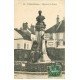 carte postale ancienne 77 FONTAINEBLEAU. Monument Carnot 1923 Epicerie et Cycles