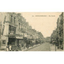 carte postale ancienne 77 FONTAINEBLEAU. Grande Rue Café du Commerce