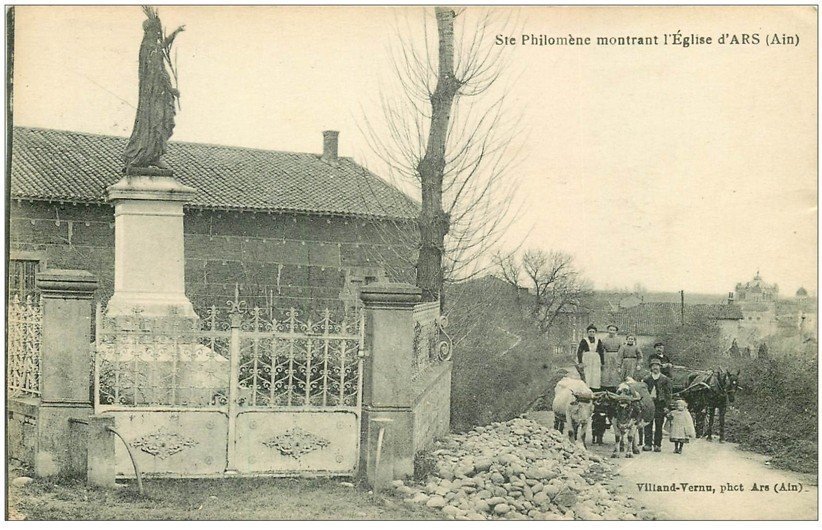 carte postale ancienne 01 Ars. Sainte-Philomène montrant l'Eglise 1926