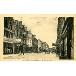 carte postale ancienne 77 FONTAINEBLEAU. Grande Rue Entr'Aide Française