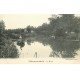 carte postale ancienne K. 77 VILLIERS-SUR-MORIN. Pêcheur à la ligne en barque