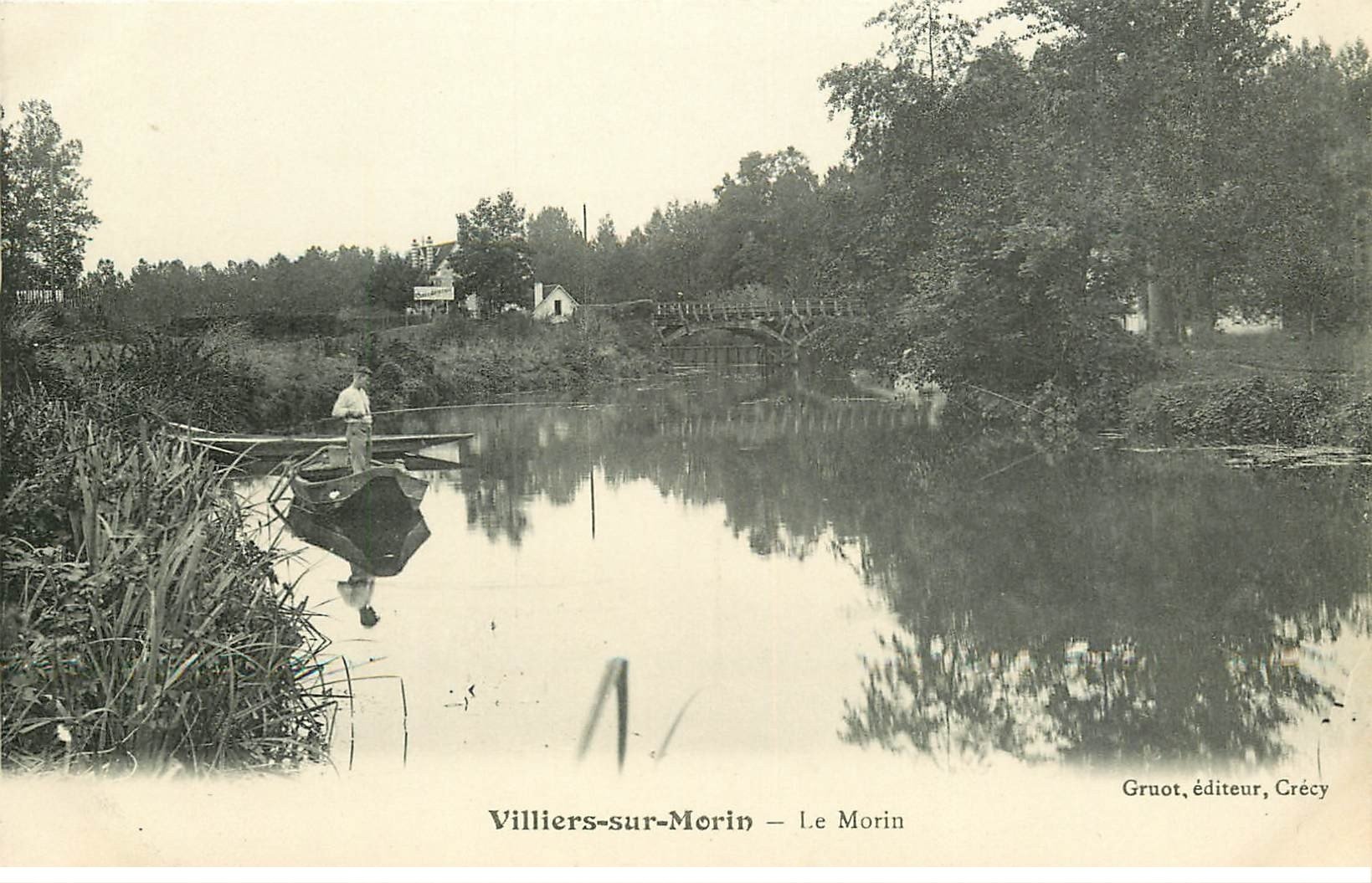 carte postale ancienne K. 77 VILLIERS-SUR-MORIN. Pêcheur à la ligne en barque