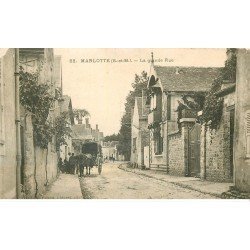 carte postale ancienne K. 77 MARLOTTE. La Grande Rue avec attelage (défaut)