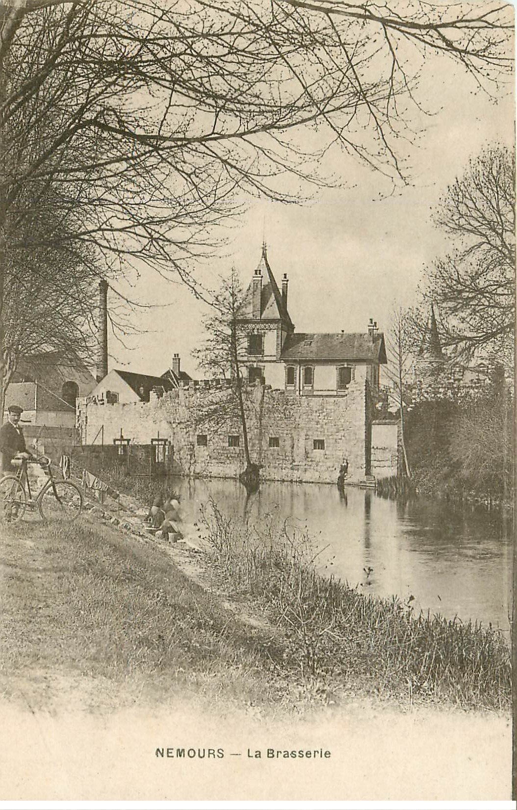 carte postale ancienne K. 77 NEMOURS. La Brasserie 1921