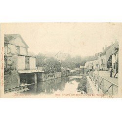 carte postale ancienne K. 77 CRECY-EN-BRIE. Quai des Tanneurs 1904 Lavandières et Ouvrier