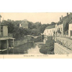 carte postale ancienne K. 77 CRECY-EN-BRIE. Fillettes Quai des Tanneries et Lavandières
