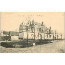 carte postale ancienne 03 SAINT-GERANS-DE-VAUX. L'Ecole