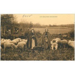 23 AHUN. Les Bergères Creusoises tricotant