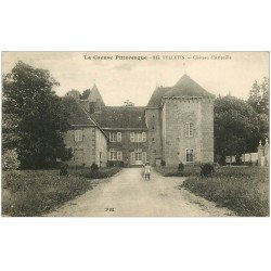 carte postale ancienne 23 FELLETIN. Château d'Arfeuille 1915 avec Fillette