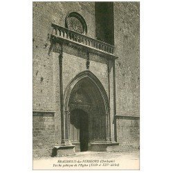 carte postale ancienne 24 BEAUMONT-DU-PERIGORD. Porche Eglise