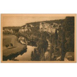 carte postale ancienne 24 LES EYZIES. Vézère Falaises Lougerie-Haute avec Grotte