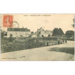 carte postale ancienne 03 URCAY. La Gendarmerie à l'Entrée de la Ville 1911