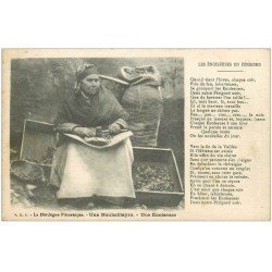 24 TYPES DU PERIGORD. Une Enoiseuse. Une Nouhaillayro. Vieux Métiers