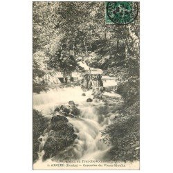 carte postale ancienne 25 ARCIER. Cascade du Vieux Moulin 1908
