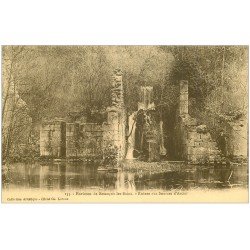 carte postale ancienne 25 ARCIER. Sources et Ruines avec personnage