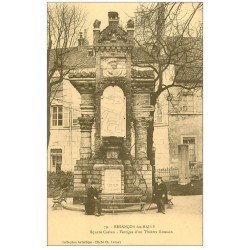 25 BESANCON. Square Castan. Vestiges Théâtre Romain avec Gardien