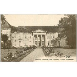 carte postale ancienne 25 MONCLEY. Cour d'Honneur du Château