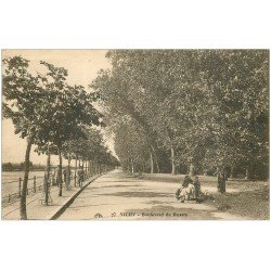 carte postale ancienne 03 VICHY. Boulevard de Russie 1928