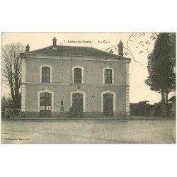 carte postale ancienne 28 AUTHON-DU-PERCHE. La Gare . Timbre Taxe