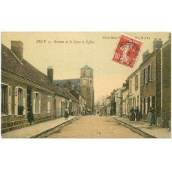 28 BROU. Eglise Avenue de la Gare. Carte Toilée 1910