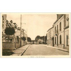 carte postale ancienne 28 BROU. Rue de Chartres