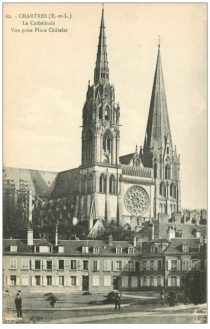 28 Chartres Cathedrale Place Chatelet 28 Chartres Cathedrale Place Chatelet