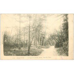 carte postale ancienne 28 CHARTRES. Collège de Filles vers 1900