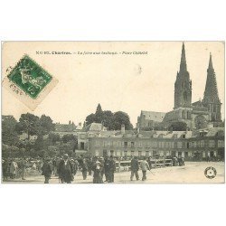 carte postale ancienne 28 CHARTRES. La Foire aux Bestiaux Place Châtelet 1913. Vaches et Maquignons