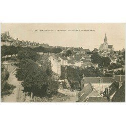 carte postale ancienne 28 CHATEAUDUN. Calvaire et Saint-Valérien vers 1900