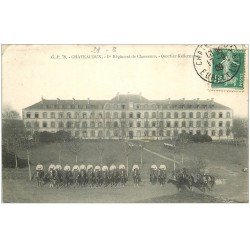 carte postale ancienne 28 CHATEAUDUN. Régiment de Chasseurs. Quartier Kellerman 1909. Militaire et Caserne