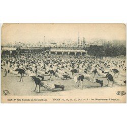 carte postale ancienne 03 VICHY. Fête Fédérale de Gymnastique. Mouvements d'Ensemble (défaut)...