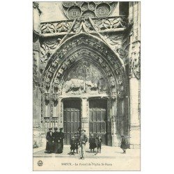 carte postale ancienne 28 DREUX. Le Portail de l' Eglise Saint-Pierre