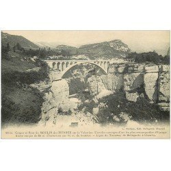 carte postale ancienne 01 MOULIN-DES-PIERRES. Gorges et Pont. Ligne Tramway de Bellegarde à Chézery