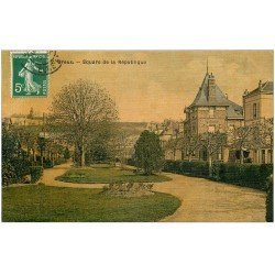 carte postale ancienne 28 DREUX. Square de la République 1908 Carte Toilée