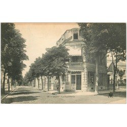 carte postale ancienne 03 VICHY. La Pastillerie 1906