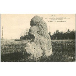 carte postale ancienne 28 GALLARDON. Menhir La Mère aux Cailles. Monument druidique