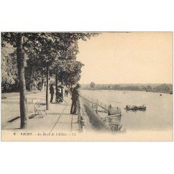 carte postale ancienne 03 VICHY. L'Allier. Le Bord n°2