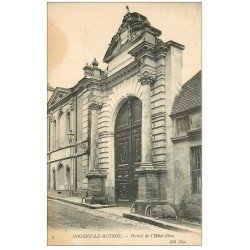 carte postale ancienne 28 NOGENT-LE-ROTROU. Portail Hôtel-dieu
