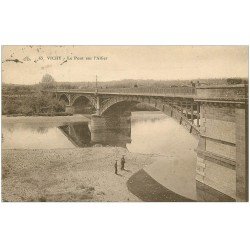 carte postale ancienne 03 VICHY. Le Pont sur l'Allier vers 1921