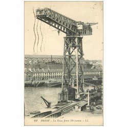carte postale ancienne 29 BREST. Grande Grue Port de Guerre 1923