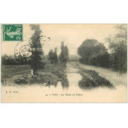 carte postale ancienne 03 VICHY. Les Bords du Sichon 1908. Lavandières