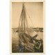 carte postale ancienne 29 CONCARNEAU. Sardiniers au Port 1930 (défaut)
